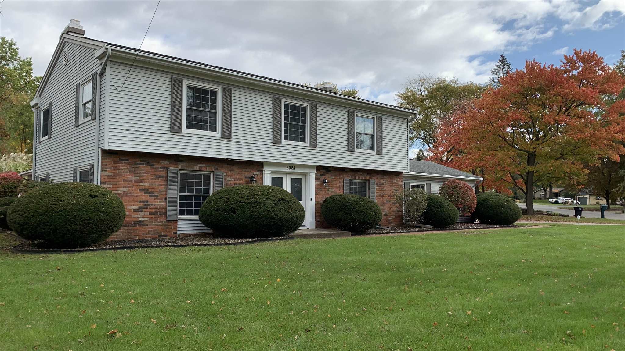 6028 Miami Road South Bend, IN 46614 - Photo 1 of 29 Gallery Image 1
