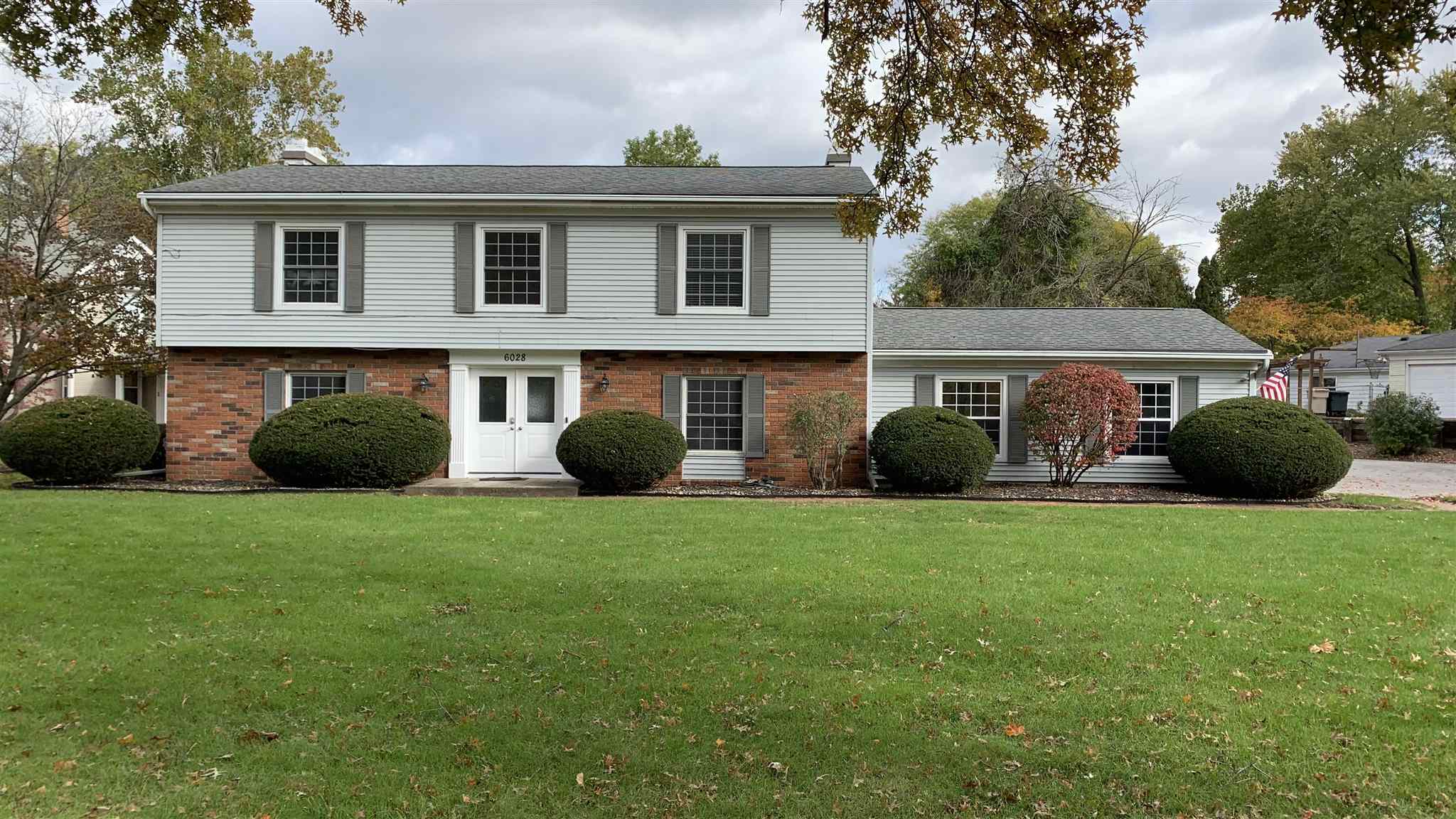 6028 Miami Road South Bend, IN 46614 - Photo 2 of 29 Gallery Image 2