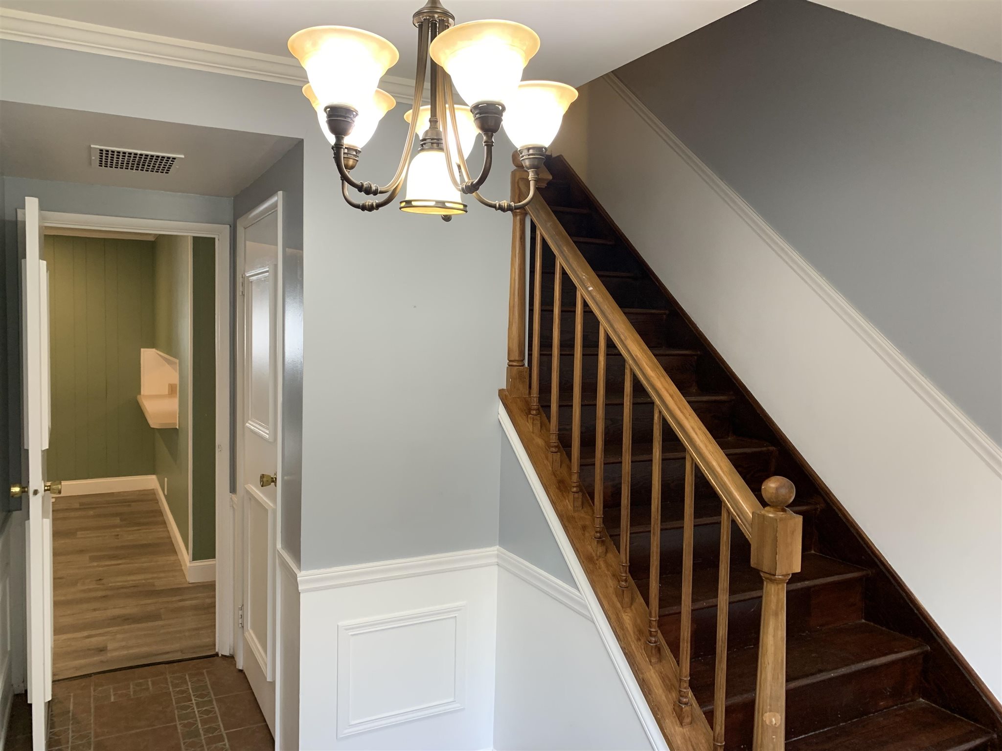 6028 Miami Road South Bend, IN 46614 - Photo 3 of 29 Gallery Image 3