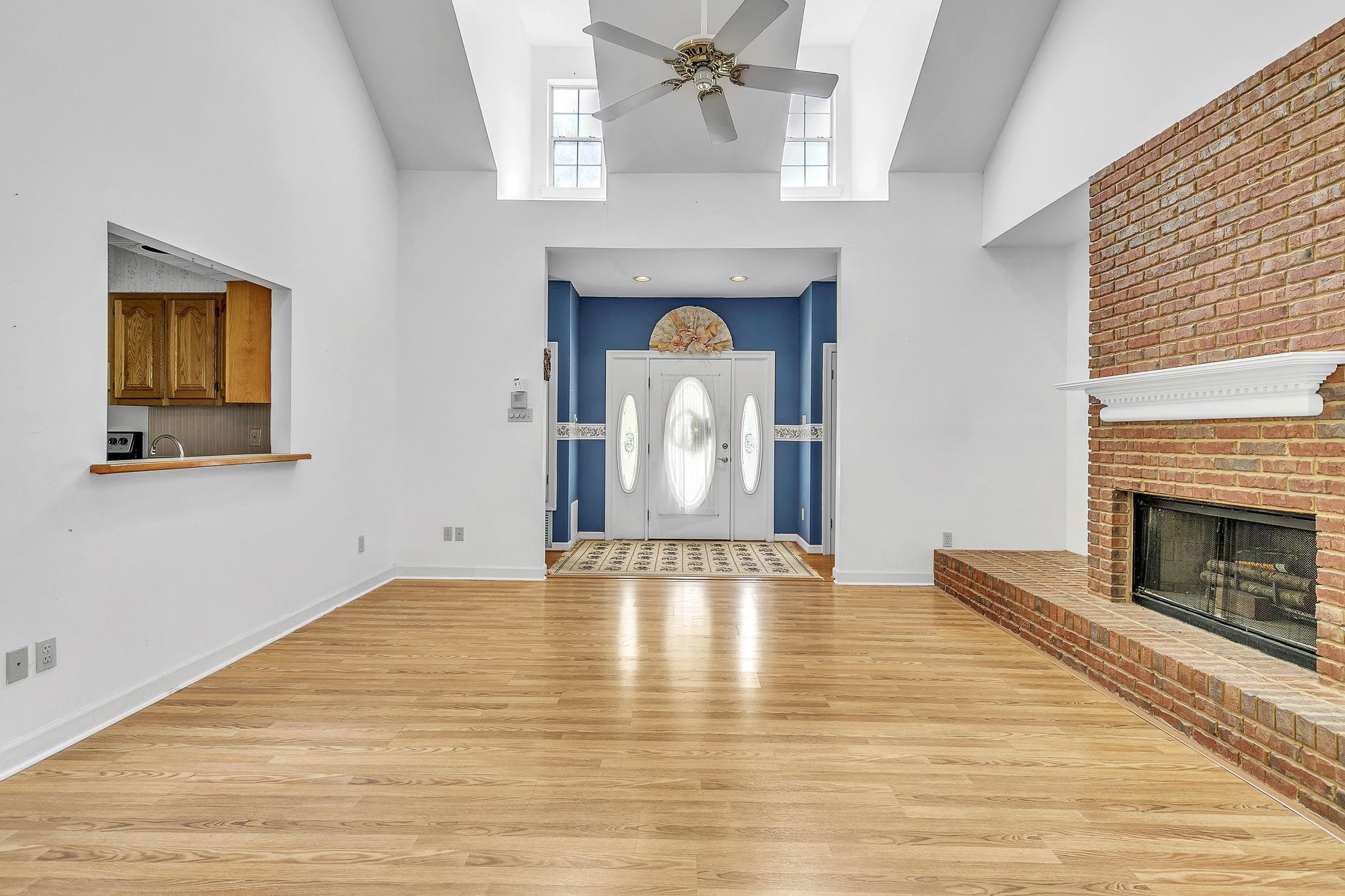 367 Ridgewood Drive Daphne, AL 36526 - Photo 22 of 71 Living Room