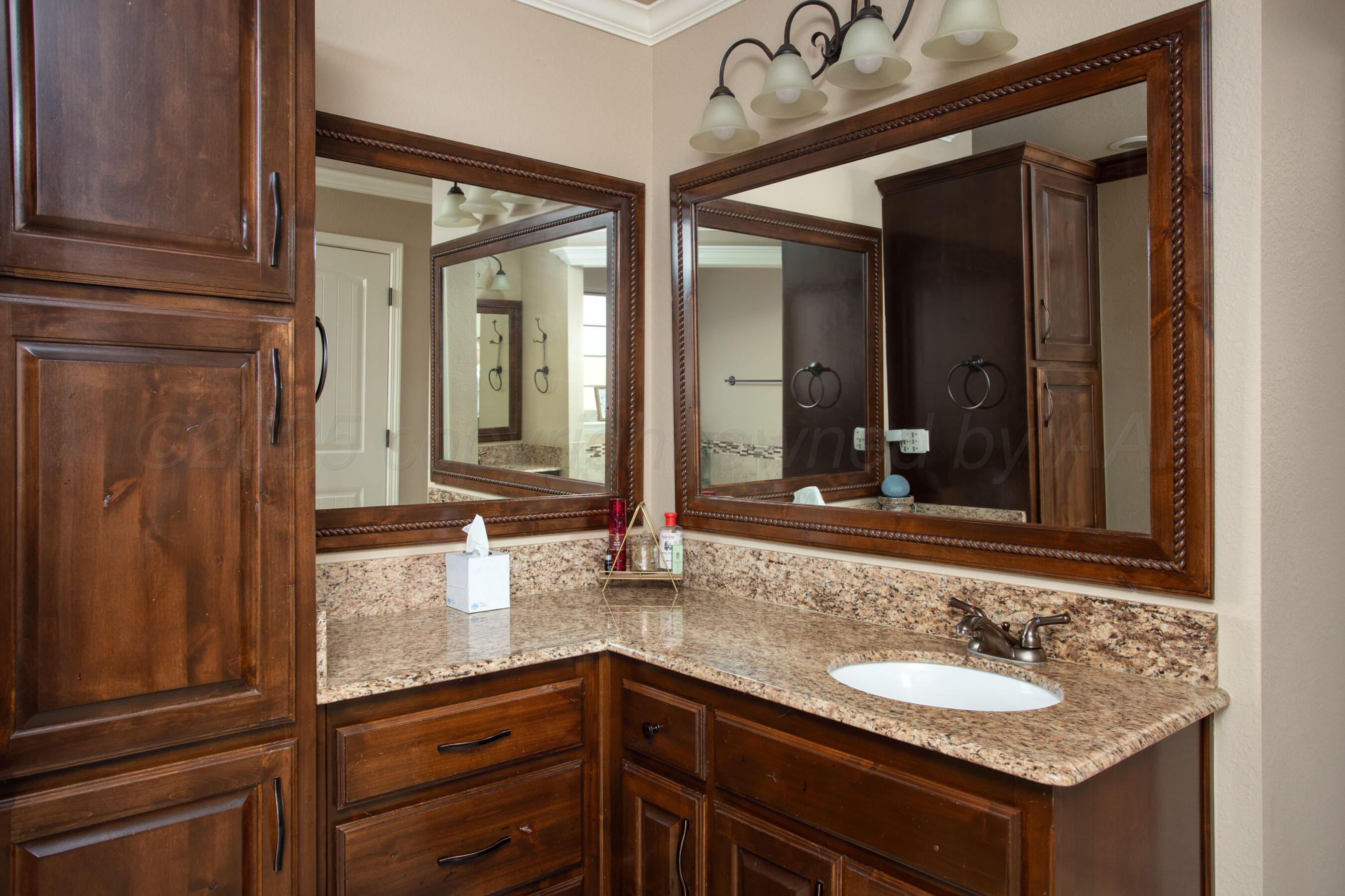 7404 Limestone Drive Amarillo, TX 79119 - Photo 11 of 25 Primary Bathroom