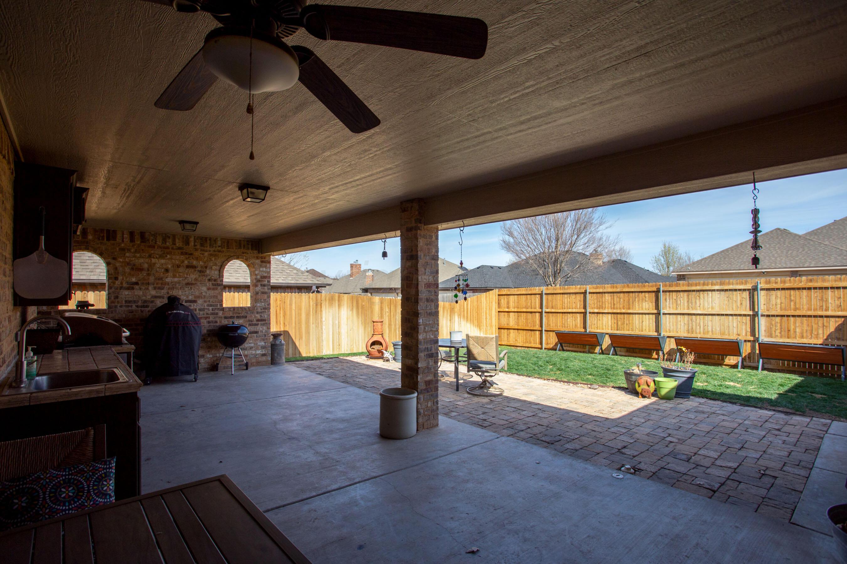 7404 Limestone Drive Amarillo, TX 79119 - Photo 22 of 25 Back porch