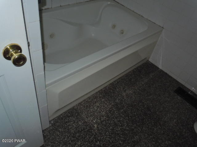 123 Maple Ridge Drive Hawley, PA 18428 - Photo 18 of 28