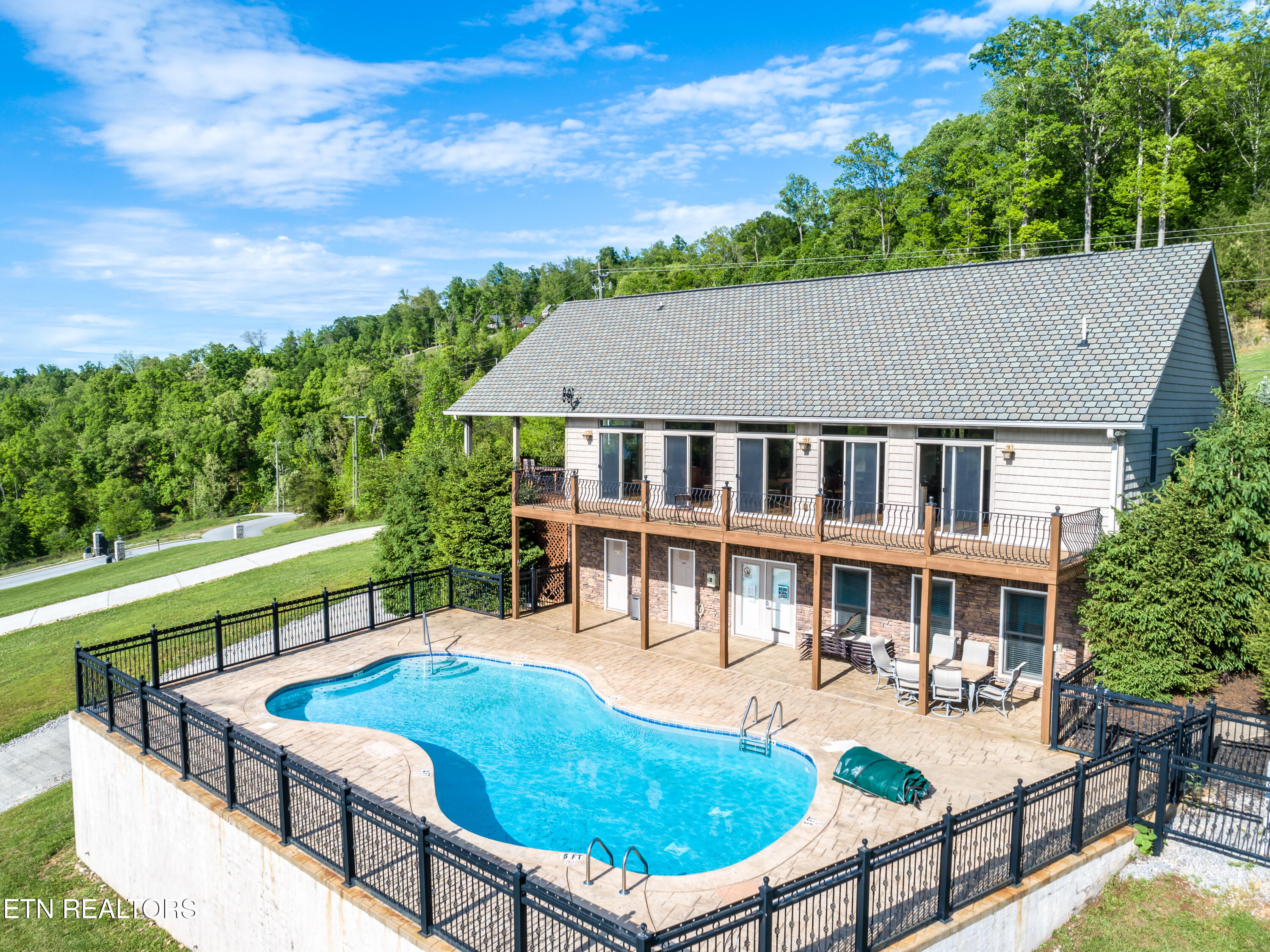 548 Hickory Point Lane Maynardville, TN 37807 - Photo 7 of 8 Clubhouse