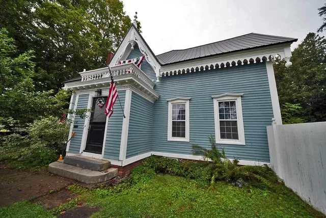 $165,000 | 84 Military Street, Houlton, ME 04730