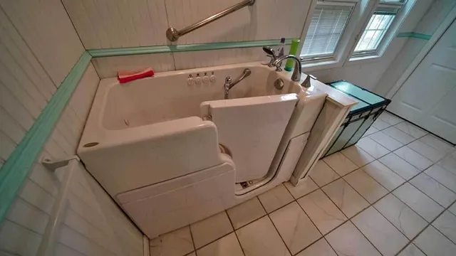 $165,000 | 84 Military Street, Houlton, ME 04730