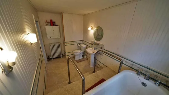 $165,000 | 84 Military Street, Houlton, ME 04730