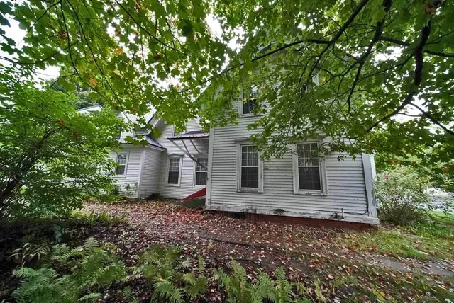 $165,000 | 84 Military Street, Houlton, ME 04730