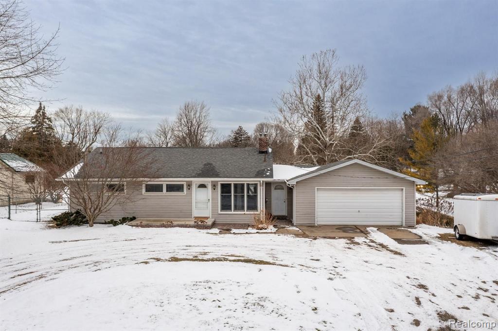 266 South Rochester Road Oakland, MI 48363 - Photo 1 of 30