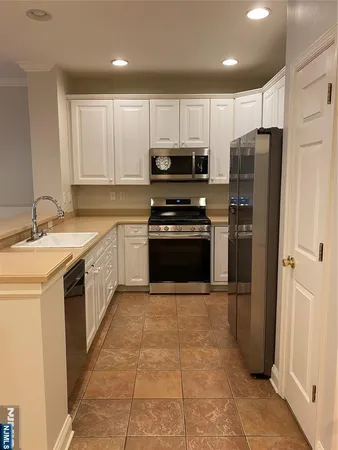 $555,000 | 258 Riverwalk Way, Clifton, NJ 07014