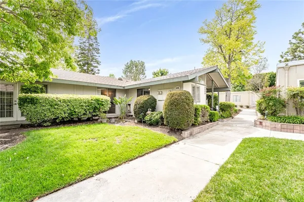 $374,900 | 506 Avenida Sevilla, Unit B, Laguna Woods, CA 92637