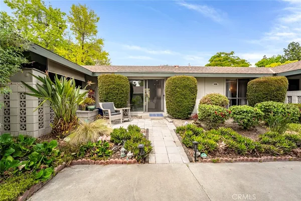 $374,900 | 506 Avenida Sevilla, Unit B, Laguna Woods, CA 92637