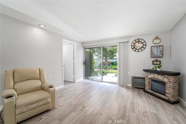 $374,900 | 506 Avenida Sevilla, Unit B, Laguna Woods, CA 92637