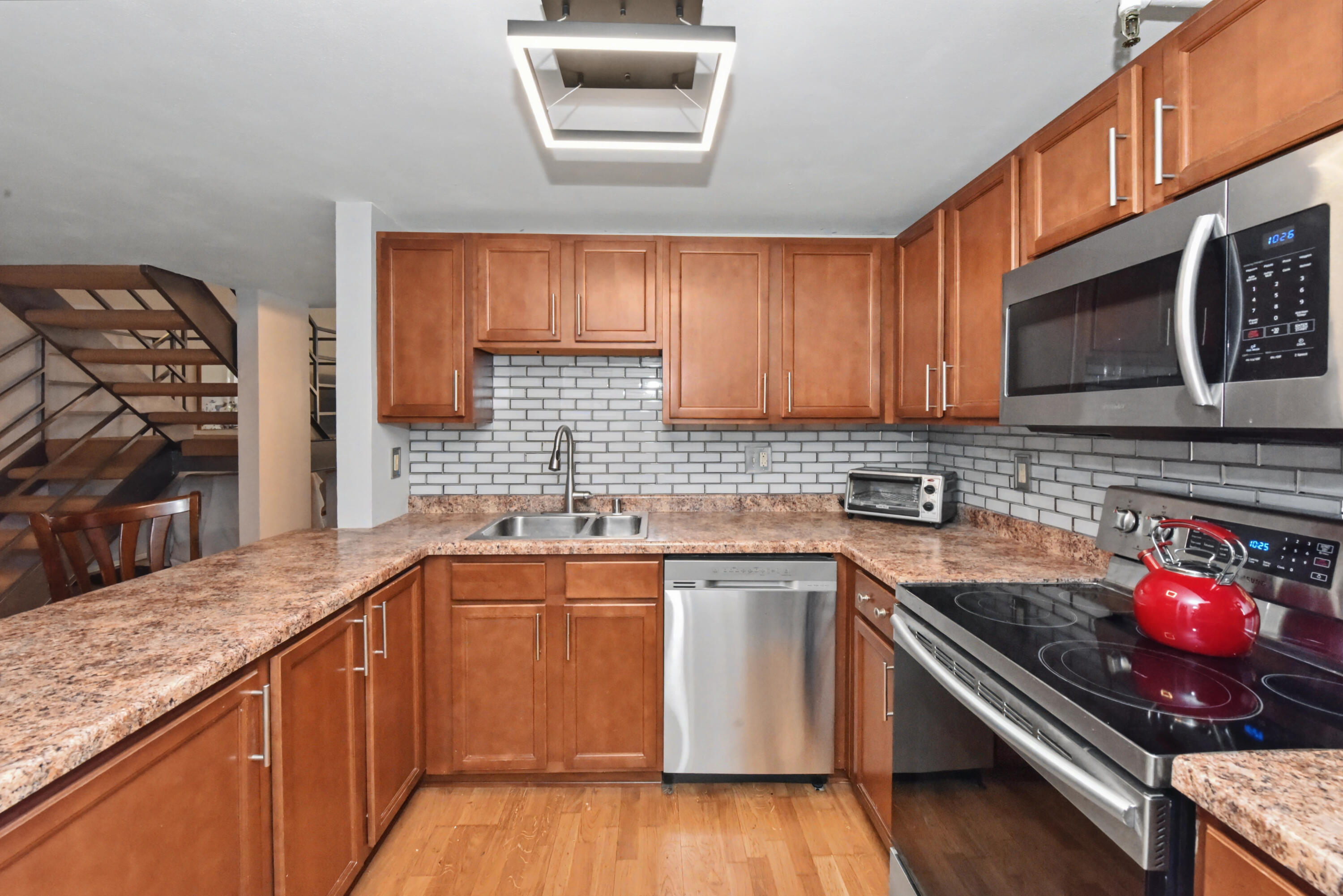 270 East Highland Avenue, Unit 224 Milwaukee, WI 53202 - Photo 7 of 36 Kitchen