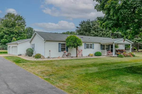 $290,000 | 930 North 150 East, Lagrange, IN 46761