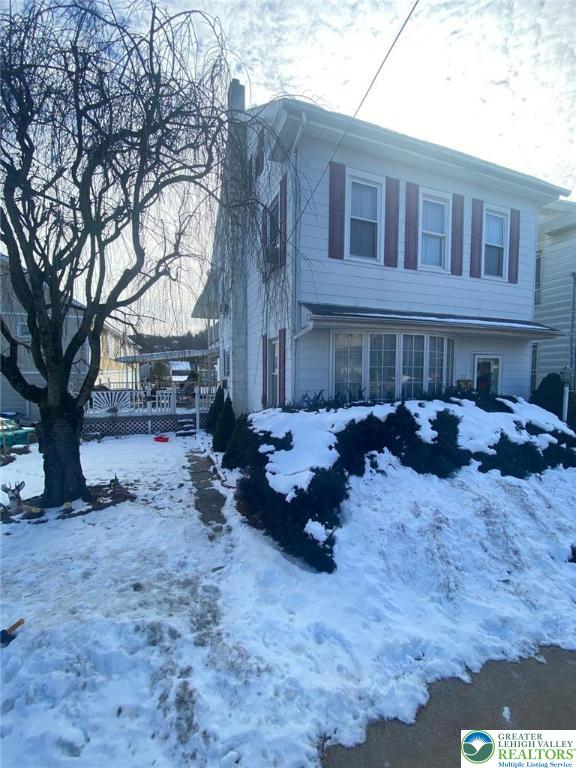 207 Chestnut Street Slatington, PA 18080 - Photo 2 of 26
