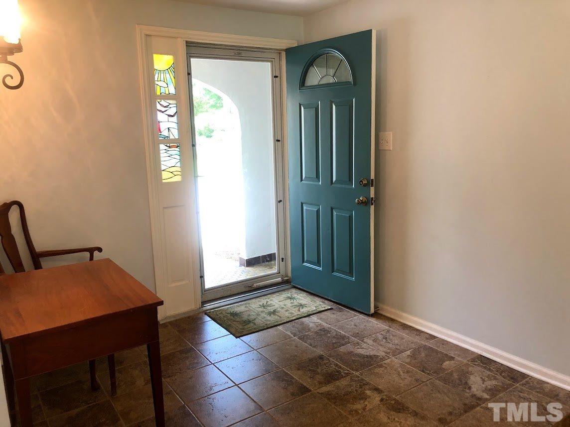 1001 Plateau Lane Raleigh, NC 27615 - Photo 3 of 20
