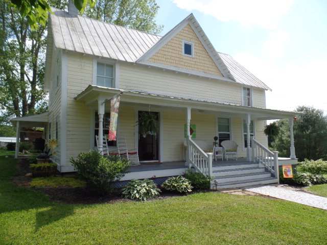 712 Joy Ranch Road Woodlawn, VA 24381 - Photo 1 of 1 Gallery Image 1