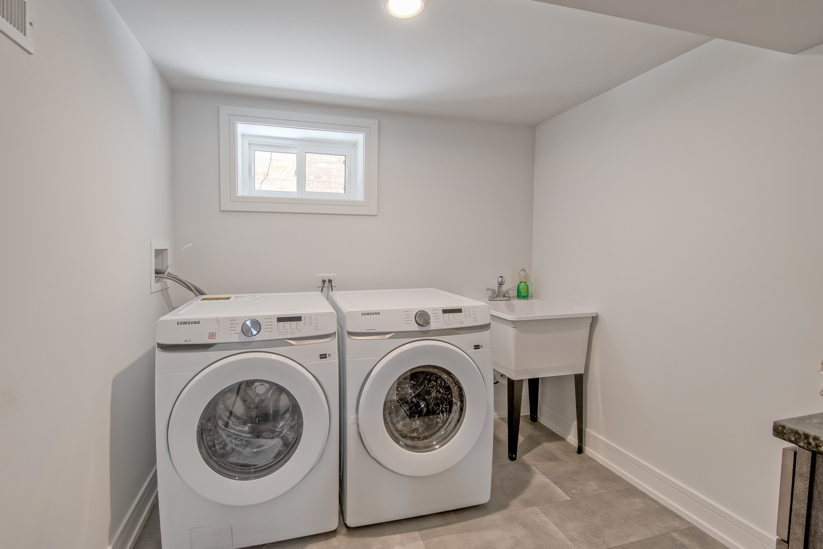 7607 West Devon Avenue Chicago, IL 60631 - Photo 23 of 26