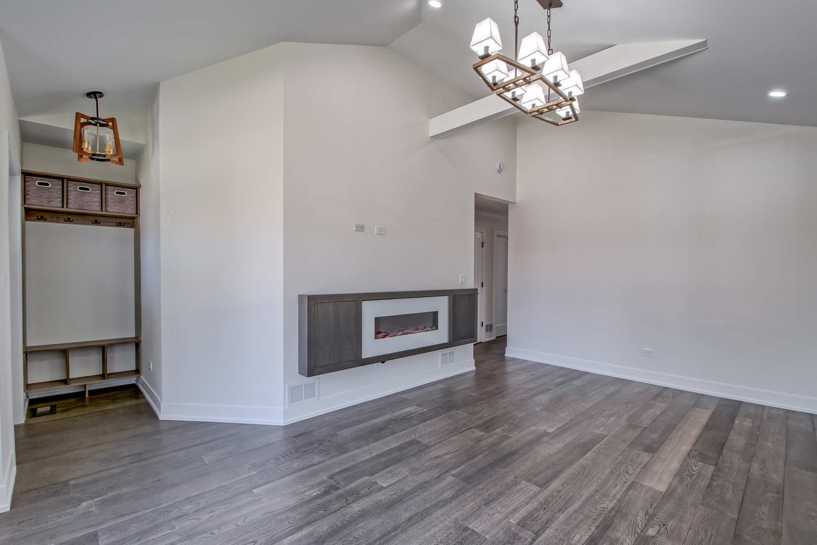 7607 West Devon Avenue Chicago, IL 60631 - Photo 3 of 26