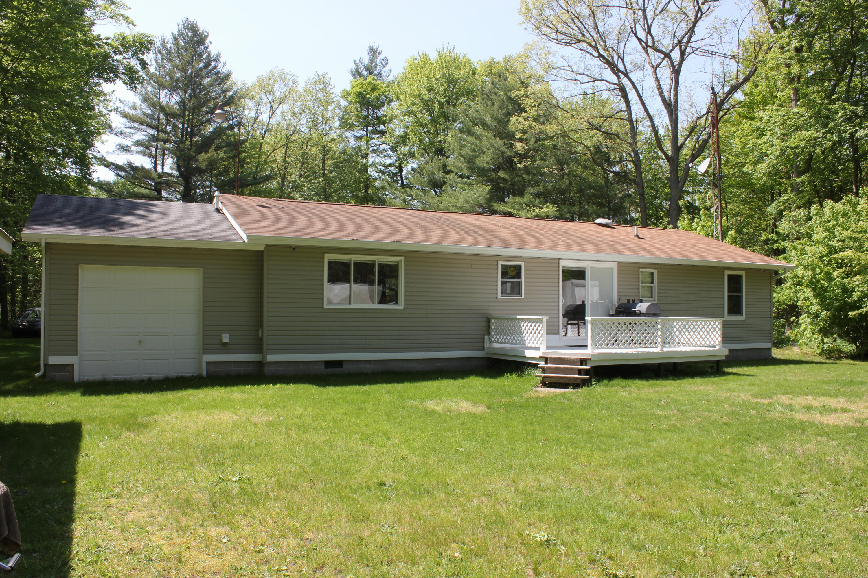 1858 South Mill Iron Road Muskegon, MI 49442 - Photo 6 of 32 IMG_9993