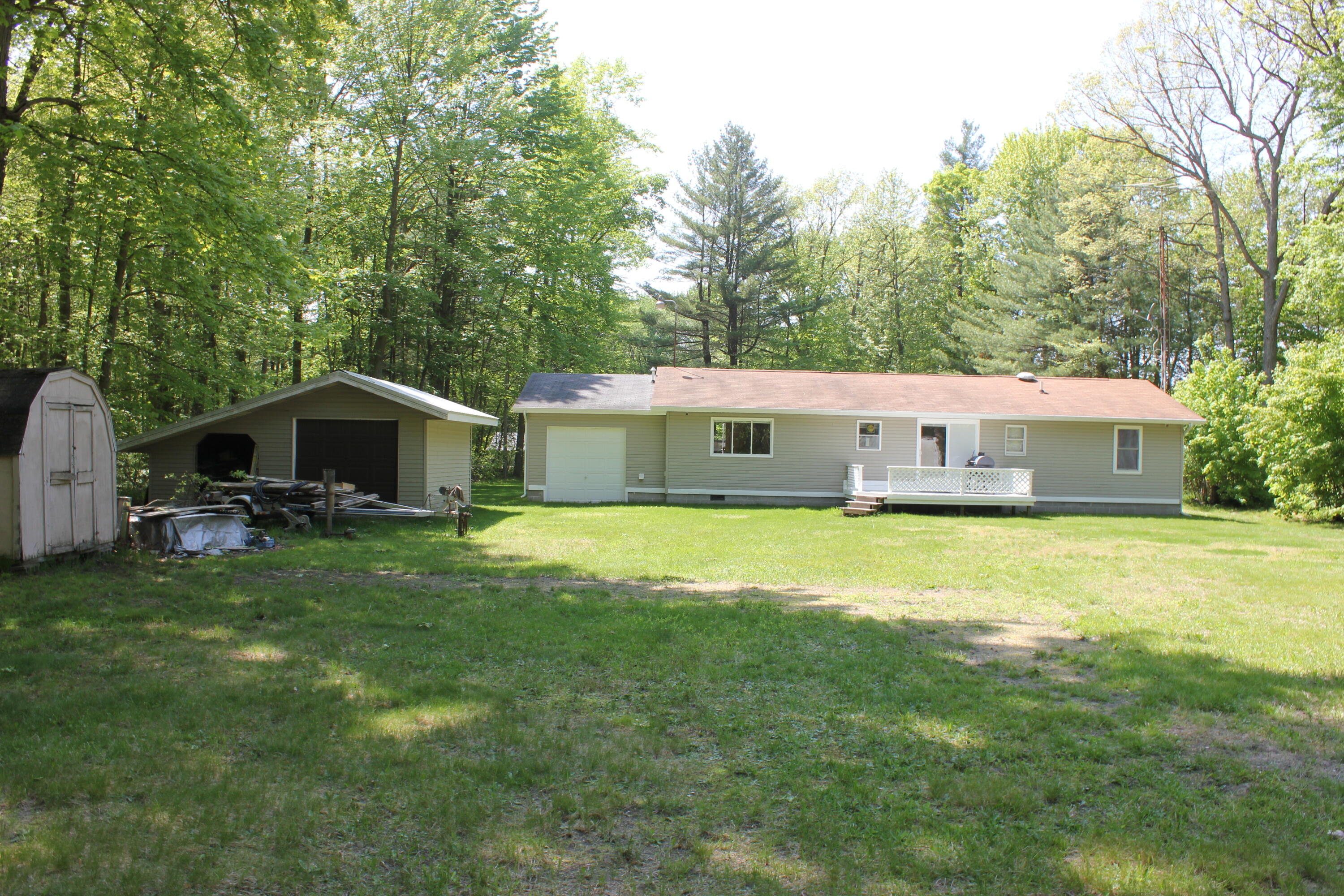 1858 South Mill Iron Road Muskegon, MI 49442 - Photo 8 of 32 IMG_9994