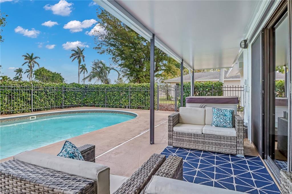 103 Doral Circle Naples, FL 34113 - Photo 18 of 25