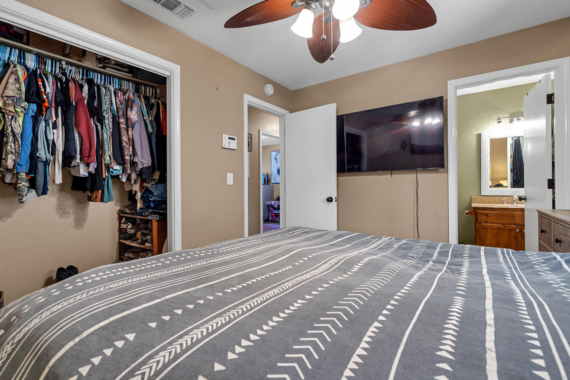 20595 Cinabar Road Cottonwood, CA 96022 - Photo 21 of 27 20595CinabarRoad-31