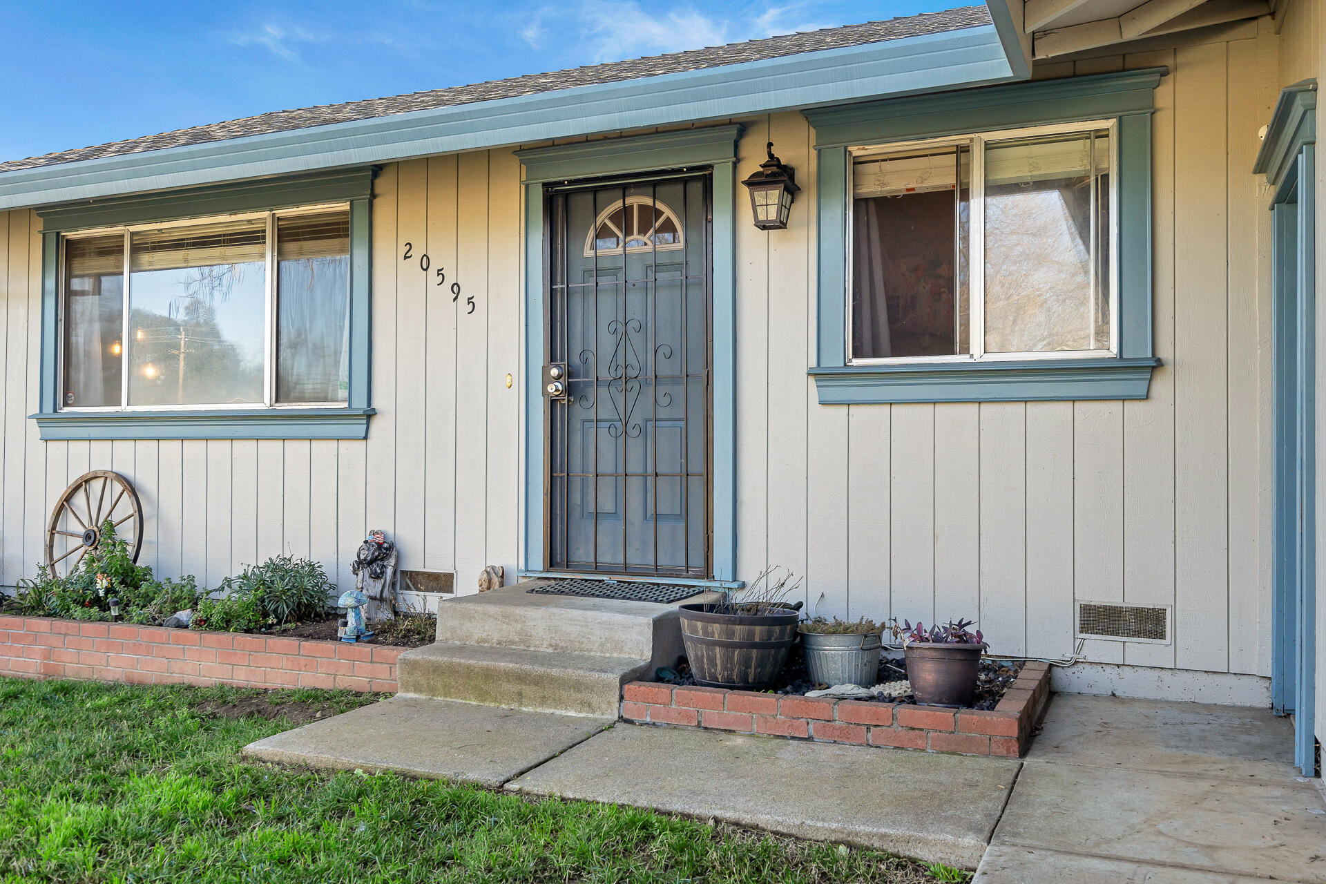 20595 Cinabar Road Cottonwood, CA 96022 - Photo 4 of 27 20595CinabarRoad-7