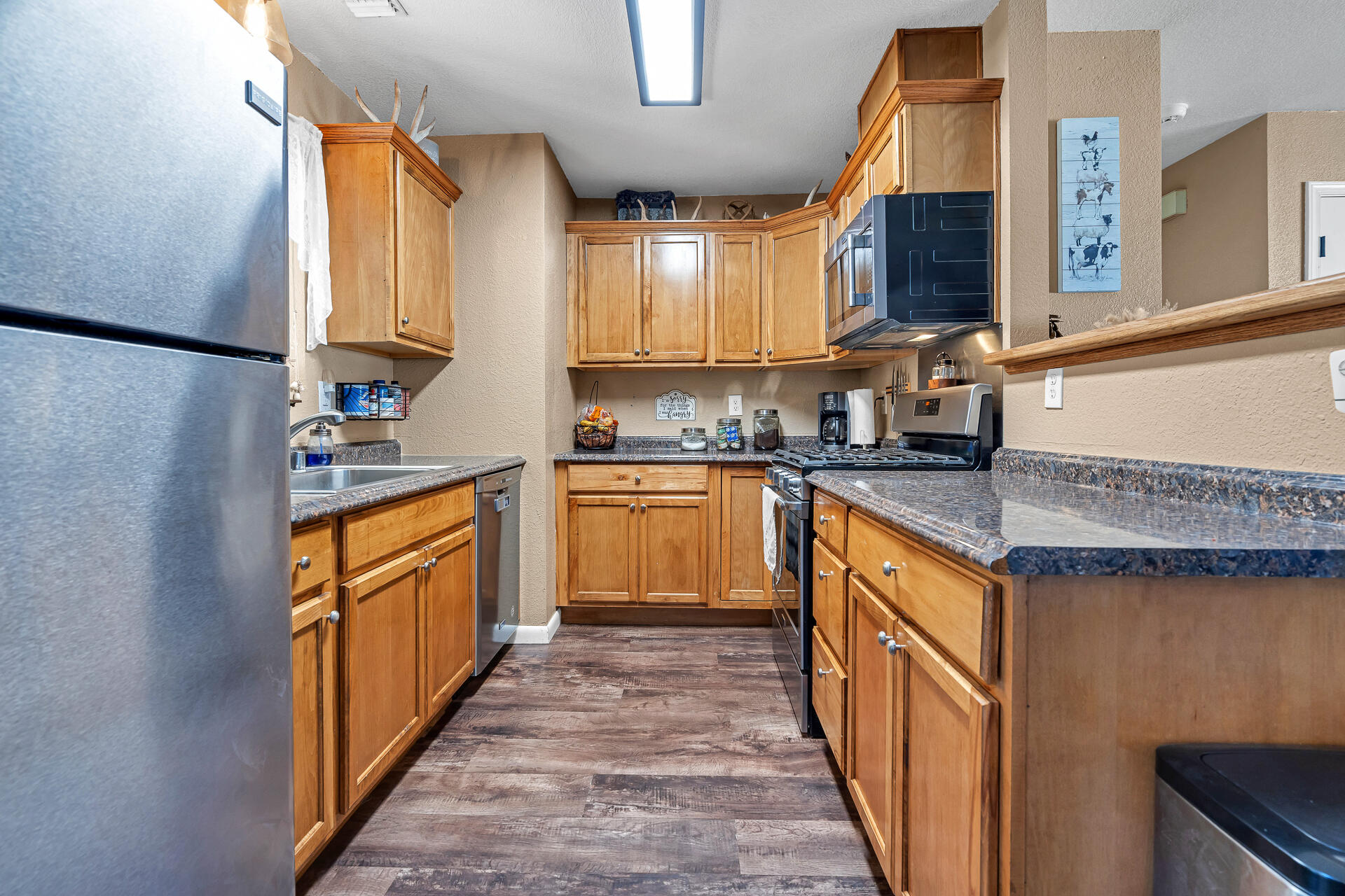 20595 Cinabar Road Cottonwood, CA 96022 - Photo 10 of 27 20595CinabarRoad-18