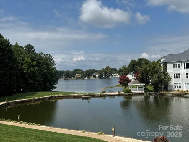 $544,999 | 18840 Nautical Drive, Unit 65, Cornelius, NC 28031