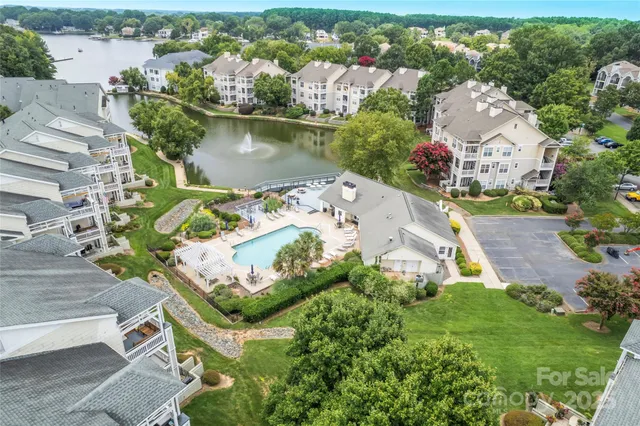 $544,999 | 18840 Nautical Drive, Unit 65, Cornelius, NC 28031