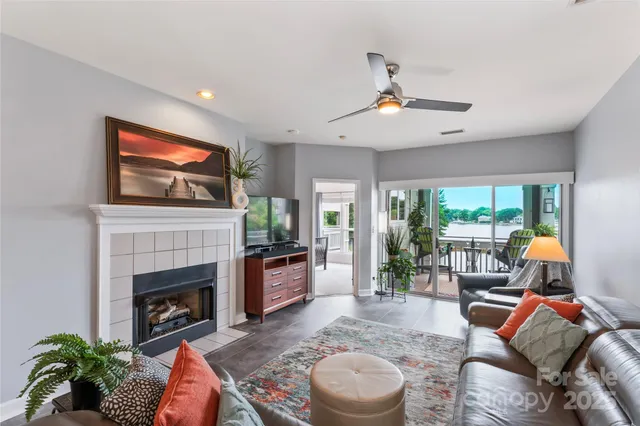 $544,999 | 18840 Nautical Drive, Unit 65, Cornelius, NC 28031