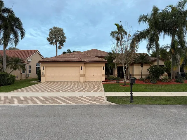 $1,225,500 | 2702 East Orchard Circle, Davie, FL 33328