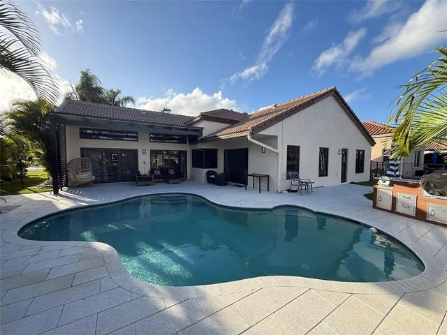 $1,225,500 | 2702 East Orchard Circle, Davie, FL 33328