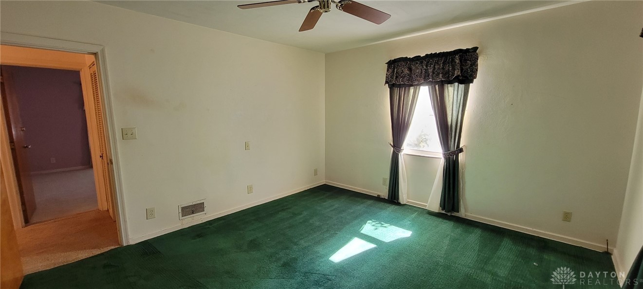 6240 Garber Road Clayton, OH 45415 - Photo 20 of 57 1st floor bedroom