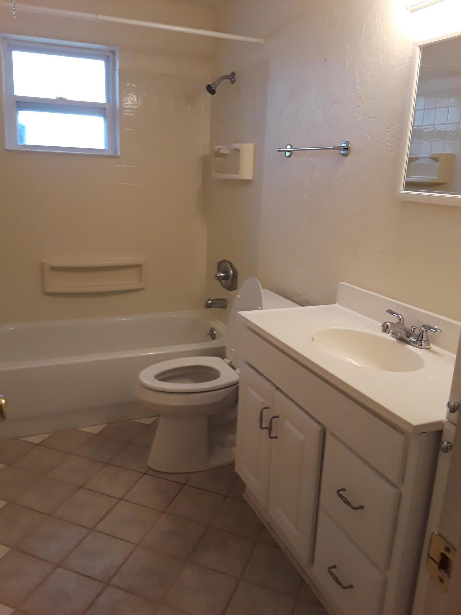 25 Silver Circle Edgewater, FL 32141 - Photo 5 of 10 bath 1