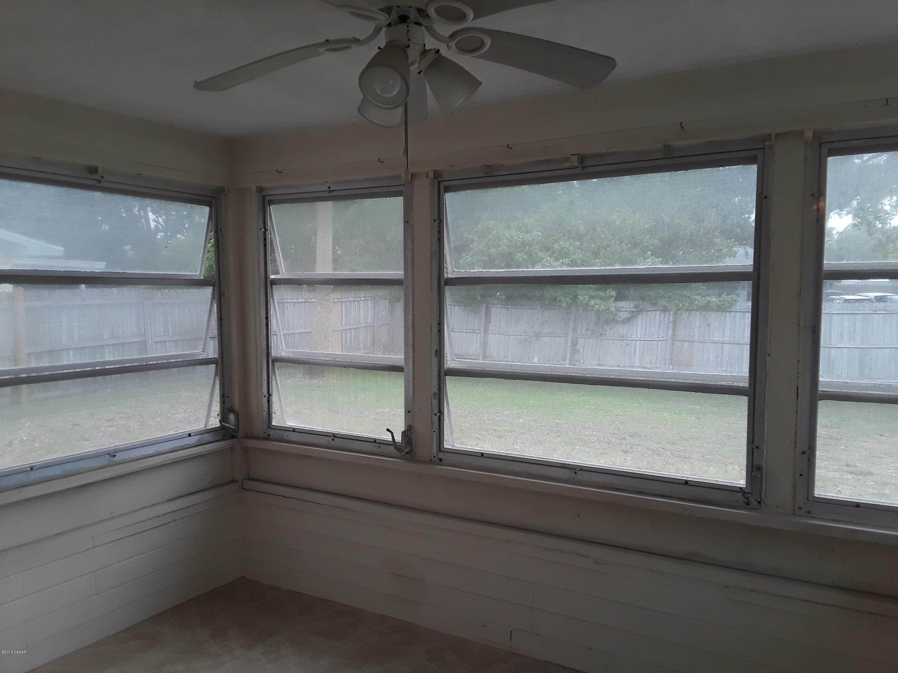 25 Silver Circle Edgewater, FL 32141 - Photo 7 of 10 FL room