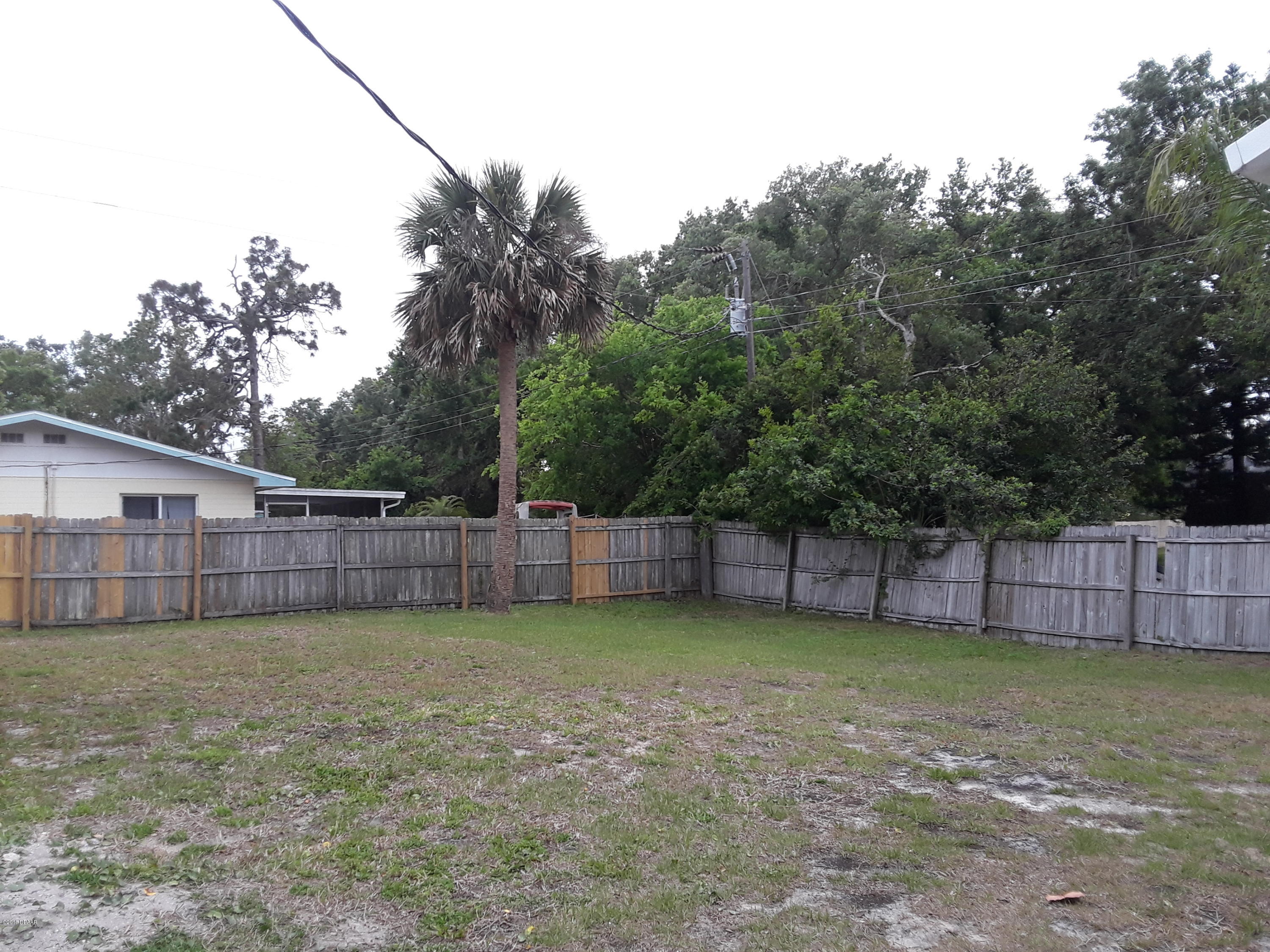 25 Silver Circle Edgewater, FL 32141 - Photo 10 of 10 yard
