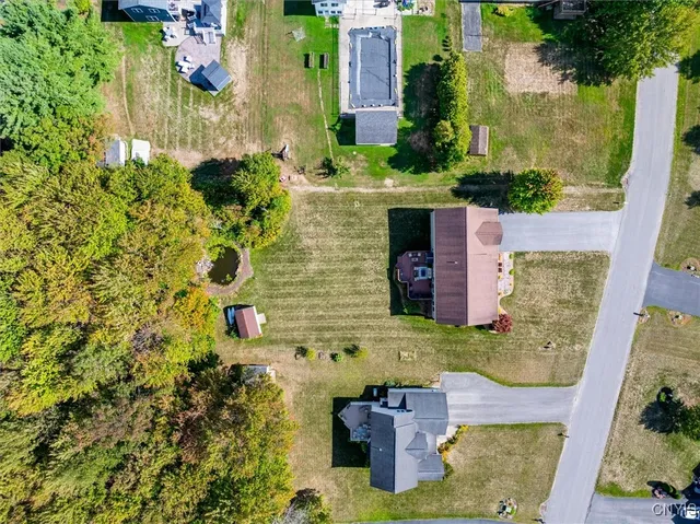 $585,000 | 6502 Brian Street, Marcy, NY 13403