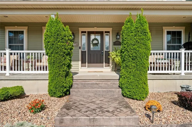 $585,000 | 6502 Brian Street, Marcy, NY 13403