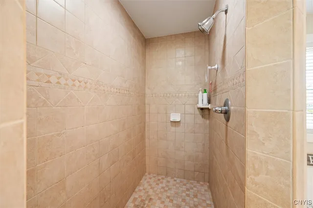 $585,000 | 6502 Brian Street, Marcy, NY 13403