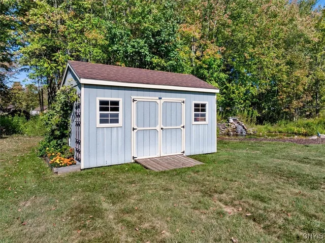 $585,000 | 6502 Brian Street, Marcy, NY 13403