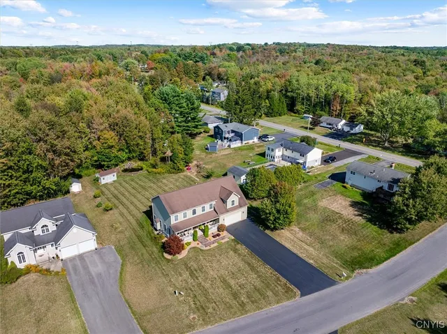 $585,000 | 6502 Brian Street, Marcy, NY 13403