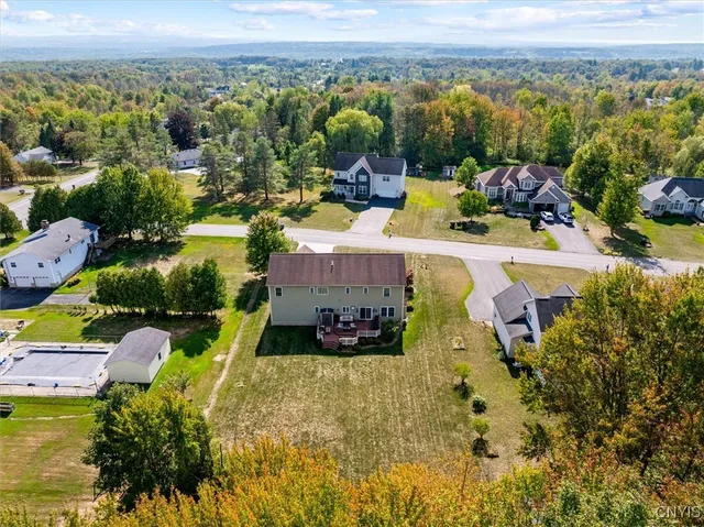 $585,000 | 6502 Brian Street, Marcy, NY 13403