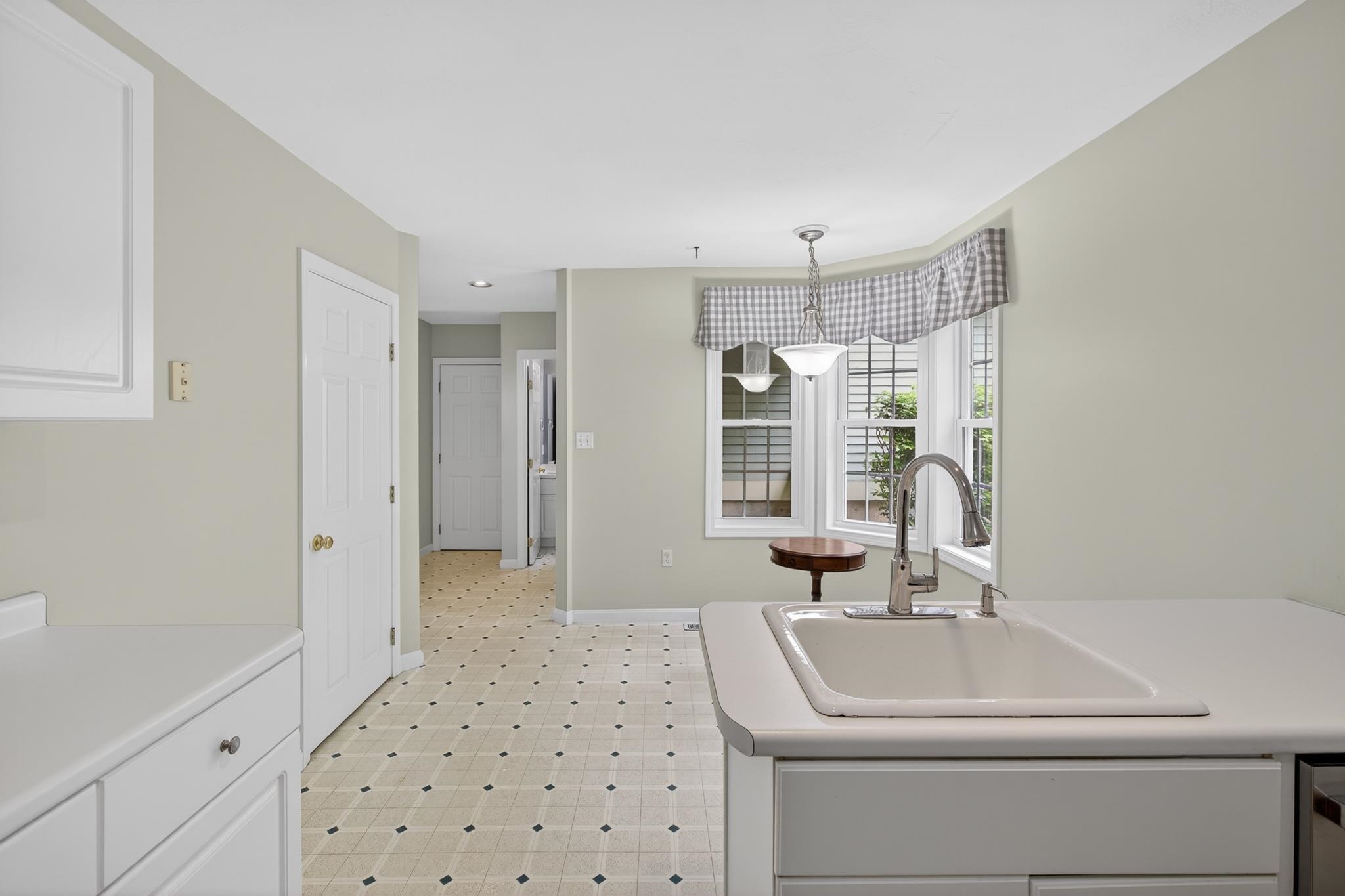 1465 Hooksett Road, Unit 407 Hooksett, NH 03106 - Photo 6 of 20