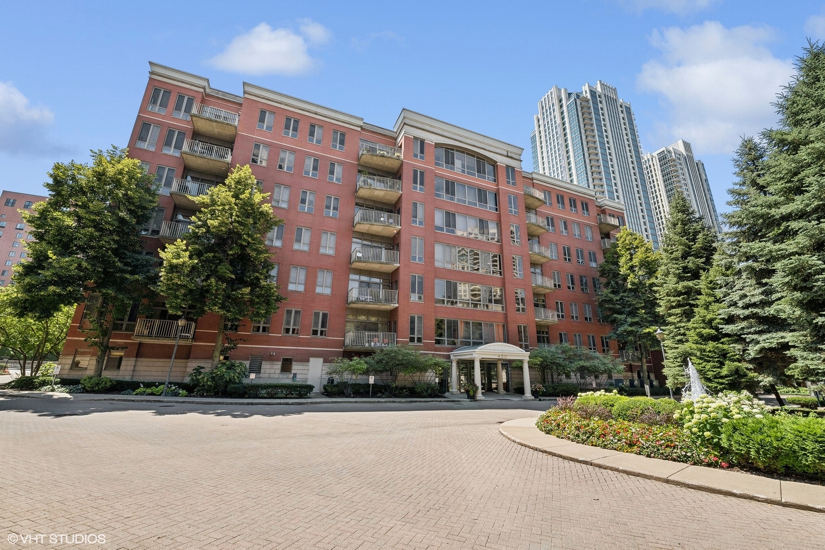 400 North Clinton St Unit 701  