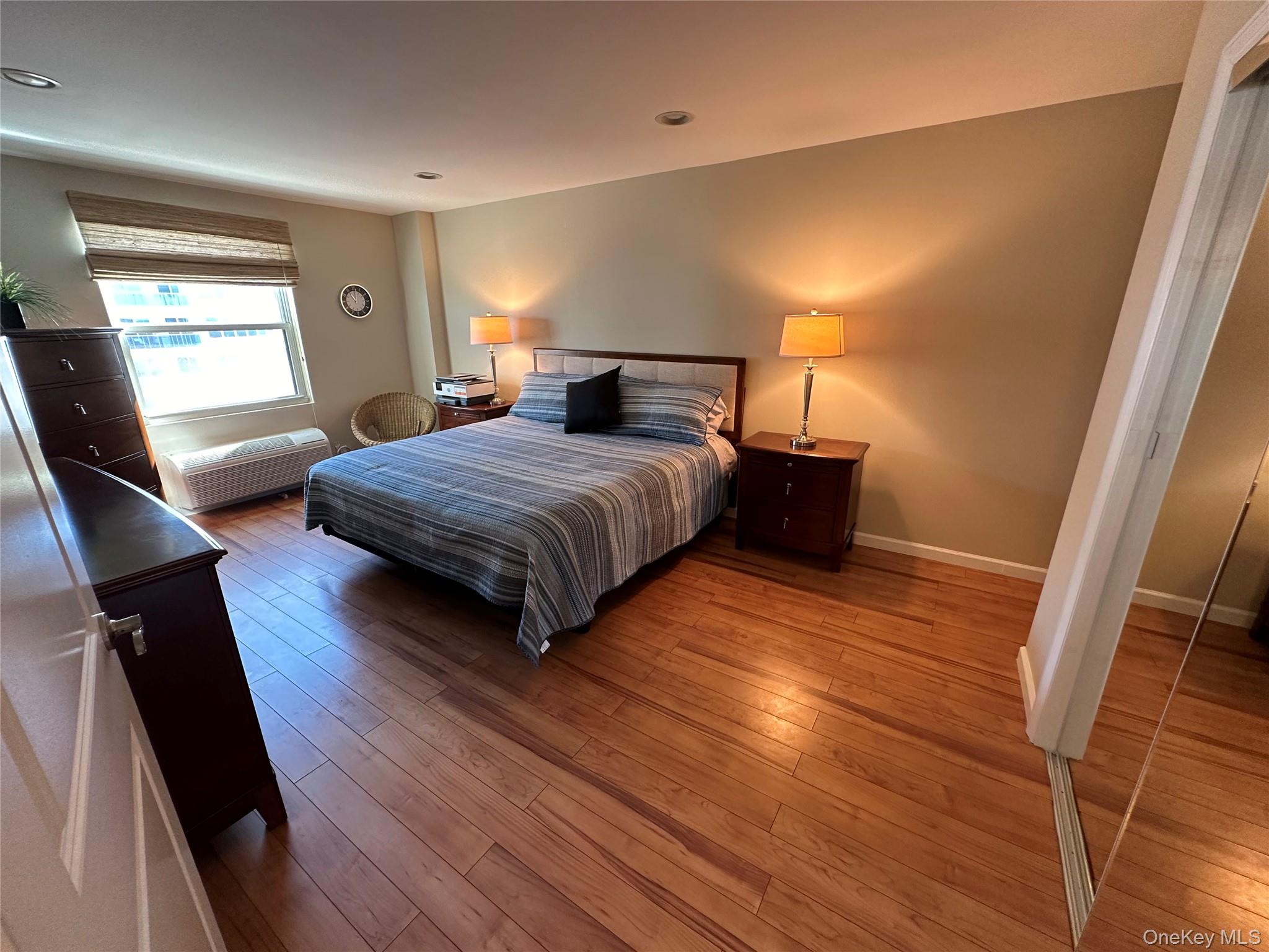 360 Shore Road, Unit 7B Long Beach, NY 11561 - Photo 9 of 22 Gallery Image 9