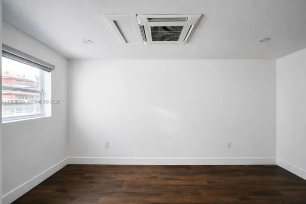 $1,300 | Laguna Ponds, Miami, FL 33177