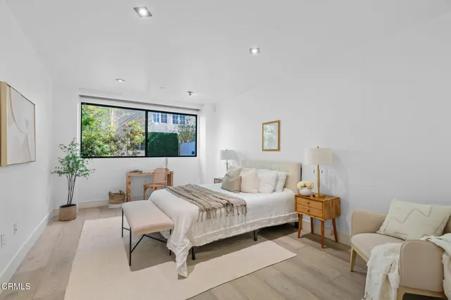 $2,299,000 | 432 North Oakhurst Drive, Unit 104, Beverly Hills, CA 90210